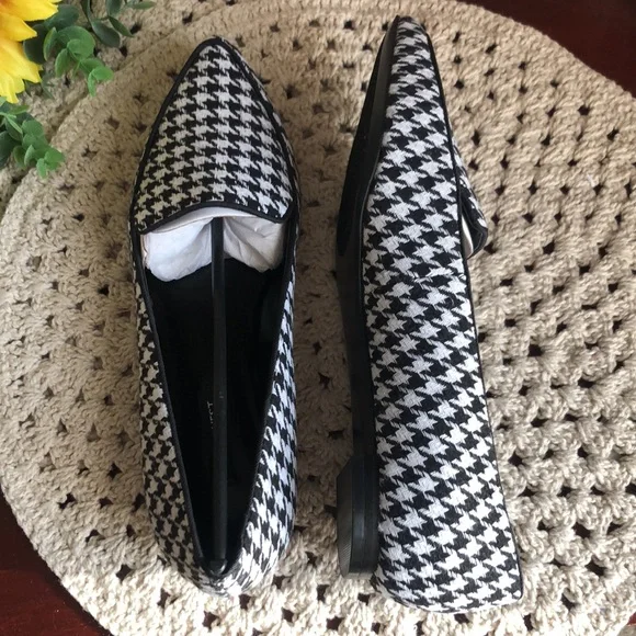 Nine West Abay Houndstooth Pointed Toe Flats - Picture 7 of 14
